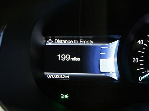 Used 2017 Ford Edge Titanium w/ Technology Package image 45