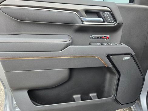 Used 2025 GMC Sierra 1500 AT4 w/ Technology Package image 24