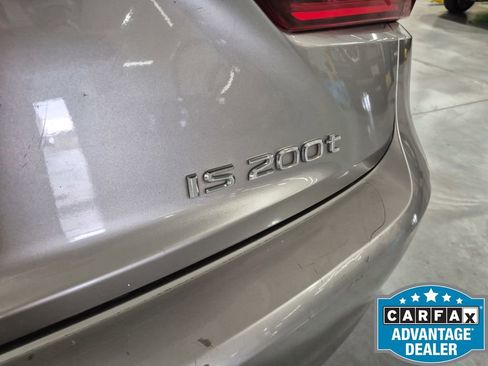 Used 2016 Lexus IS 200t w/ Premium Package RWD image 22