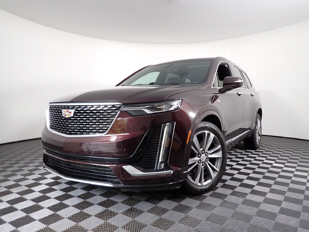 Used 2020 Cadillac XT6 Premium Luxury FWD image 2