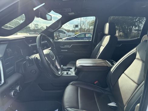 Used 2025 GMC Sierra 1500 Denali image 13