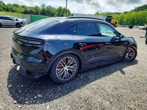 Used 2025 Porsche Macan 4S Electric AWD/4WD image 5