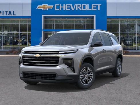 New 2026 Chevrolet Traverse LT w/ Driver Confidence Package image 6
