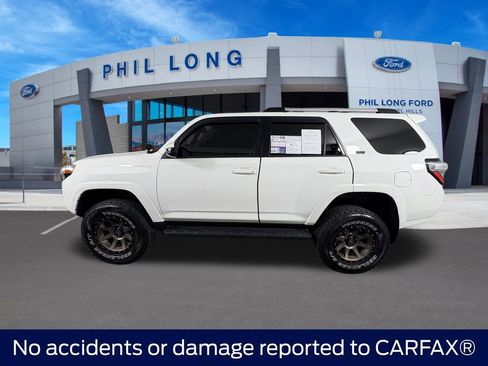 Used 2020 Toyota 4Runner Venture AWD/4WD image 2