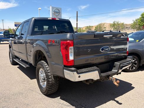 Used 2019 Ford F350 XLT w/ XLT Premium Package AWD/4WD image 3
