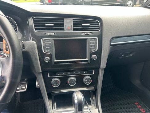 Used 2016 Volkswagen GTI SE w/ Lighting Package (SEL) FWD image 4
