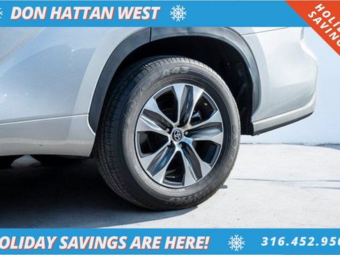 Used 2024 Toyota Highlander XLE image 39