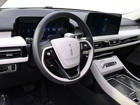 New 2026 Lincoln Aviator Reserve image 11