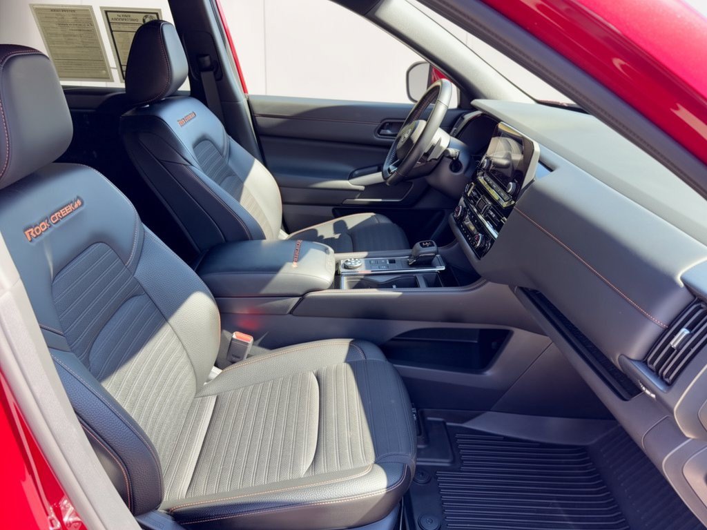 Used 2024 Nissan Pathfinder Rock Creek AWD/4WD image 30