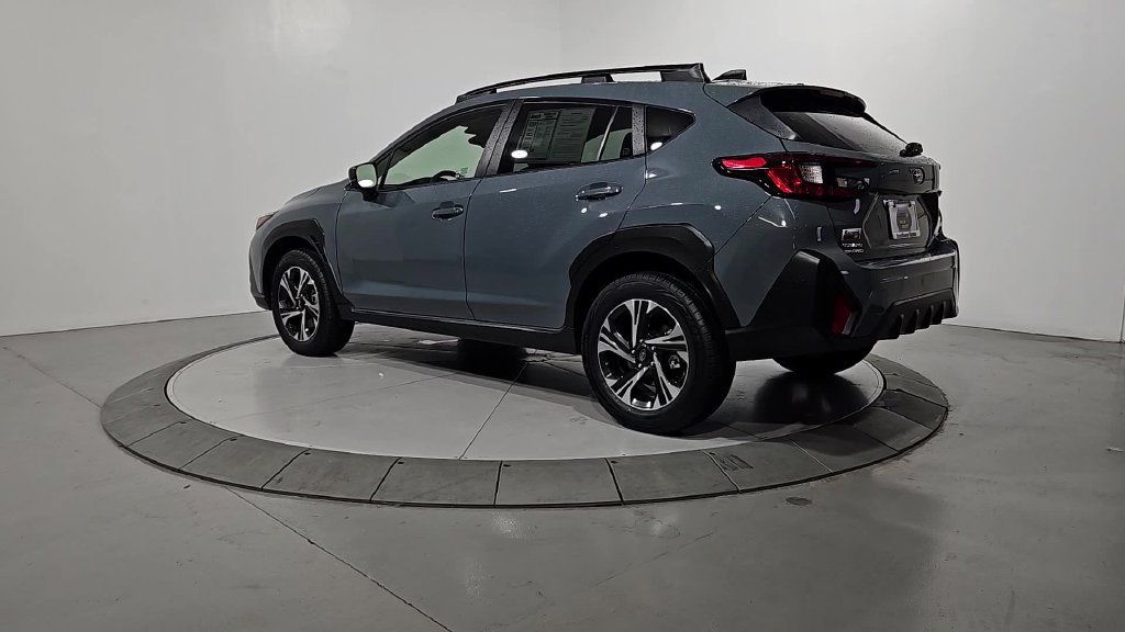 Used 2024 Subaru Crosstrek 2.0i Premium AWD/4WD image 3