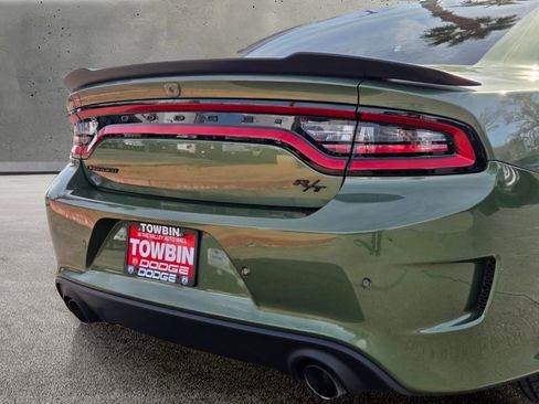 Used 2023 Dodge Charger R/T w/ Performance Handling Group RWD image 5