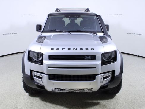 Used 2020 Land Rover Defender 110 First Edition image 2