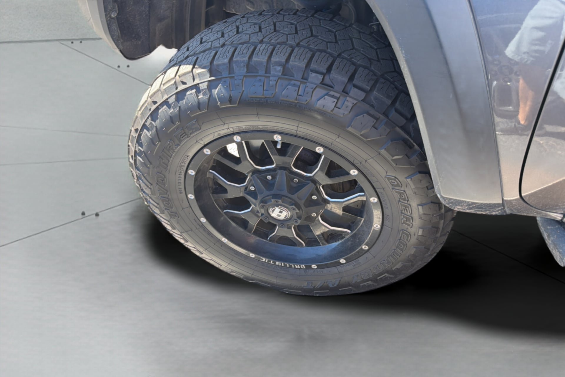 Used 2017 Toyota Tacoma TRD Off-Road AWD/4WD image 17