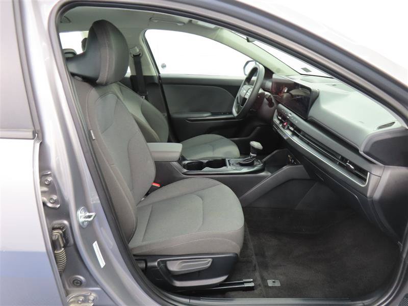 Used 2025 Kia K4 FWD image 33