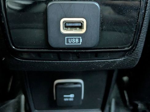 Used 2022 Jeep Compass Limited w/ Sun and Sound Group image 16