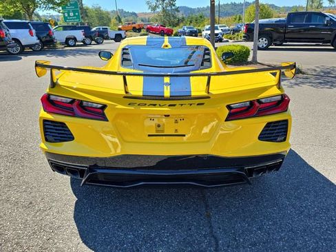 New 2025 Chevrolet Corvette Stingray Premium Cpe w/ Stealth Interior Trim Package image 5