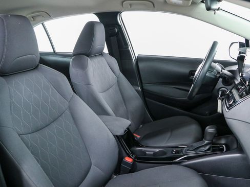 Used 2022 Toyota Corolla LE w/ Carpet Mat Package (TMS) FWD image 26