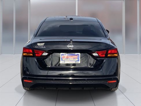 New 2025 Nissan Altima 2.5 SV image 5