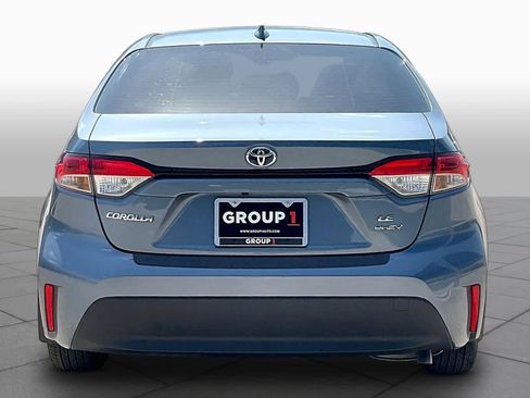 Used 2025 Toyota Corolla LE FWD image 9