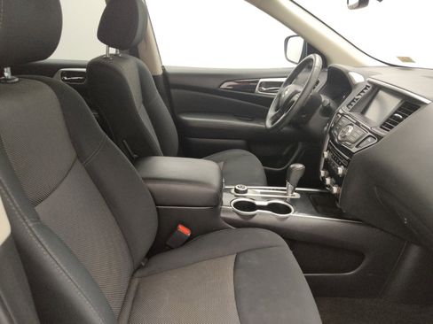 Used 2018 Nissan Pathfinder SV AWD/4WD image 21