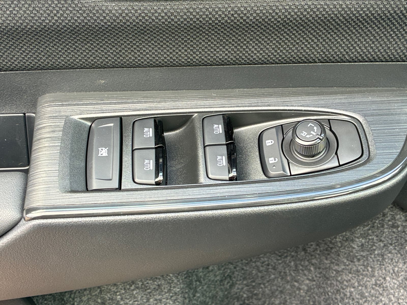 New 2026 Subaru Outback Limited AWD/4WD image 13