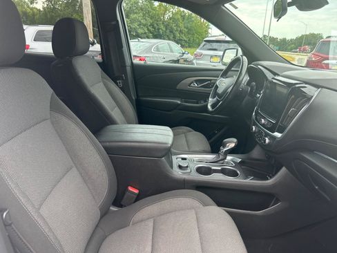 Used 2022 Chevrolet Traverse LT AWD/4WD image 26