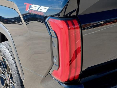 Used 2022 Toyota Tundra SR5 image 6