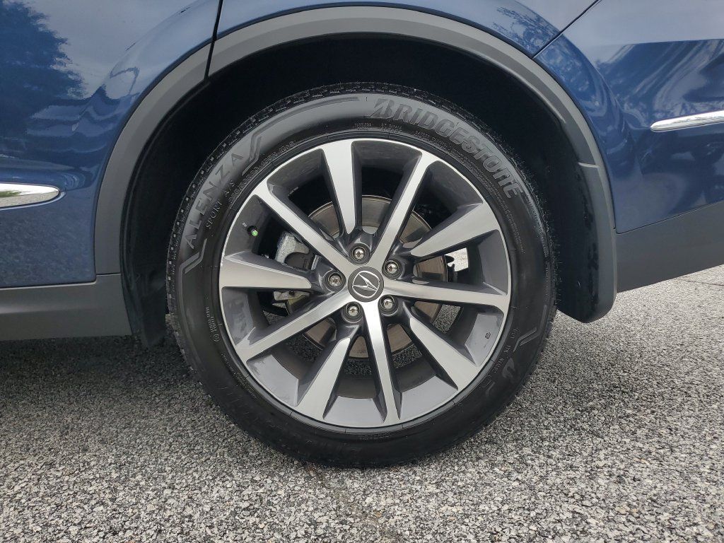 Certified 2026 Acura MDX w/ Technology Package FWD image 11