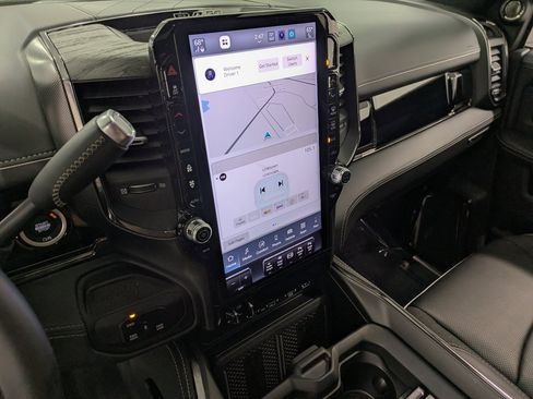 Used 2025 RAM 3500 Limited image 11