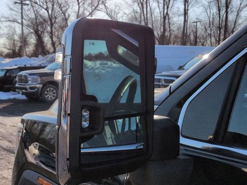 Used 2020 GMC Sierra 2500 Denali w/ Denali Ultimate Package image 11