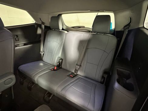 Used 2019 Buick Enclave Premium w/ Experience Buick Package image 29