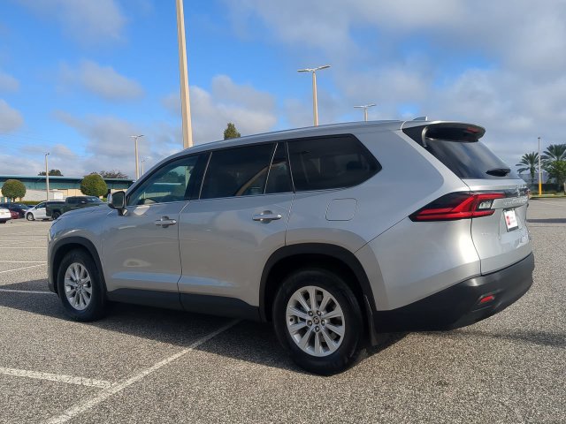 Certified 2025 Toyota Grand Highlander FWD image 6