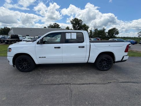 Used 2025 RAM 1500 Limited AWD/4WD image 11