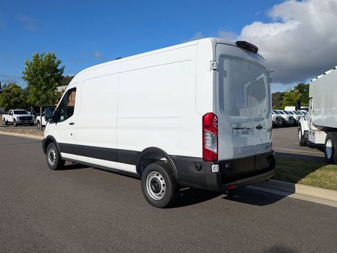 New 2026 Ford Transit 250 148 Medium Roof RWD image 6