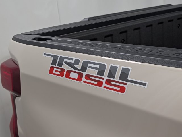 New 2026 Chevrolet Silverado 1500 Custom Trail Boss AWD/4WD image 5