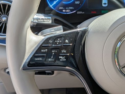 Used 2023 Mercedes-Benz EQS 450+ SUV image 18
