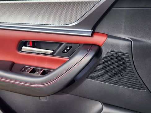 New 2025 MAZDA CX-70 Plug-In Hybrid w/ Premium Plus image 9