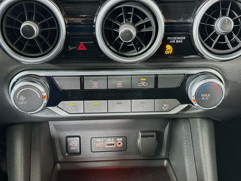 Used 2024 Nissan Sentra SV image 22