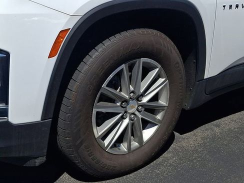 Used 2023 Chevrolet Traverse LT AWD/4WD image 5