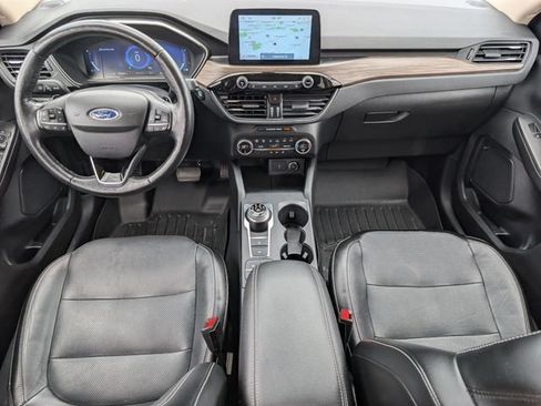 Used 2020 Ford Escape Titanium AWD/4WD image 28
