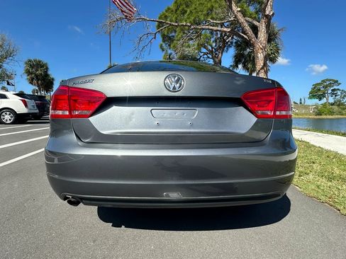 Used 2014 Volkswagen Passat 1.8T Wolfsburg Edition image 9