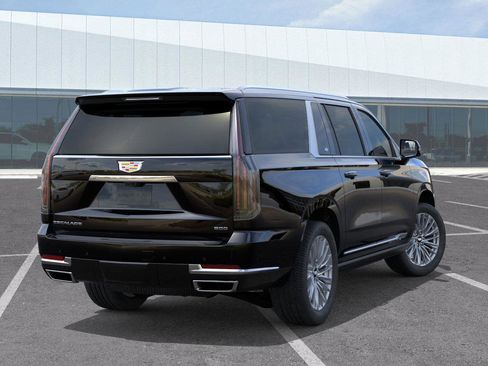 New 2026 Cadillac Escalade ESV Luxury w/ LPO, Floor Liner Package image 5