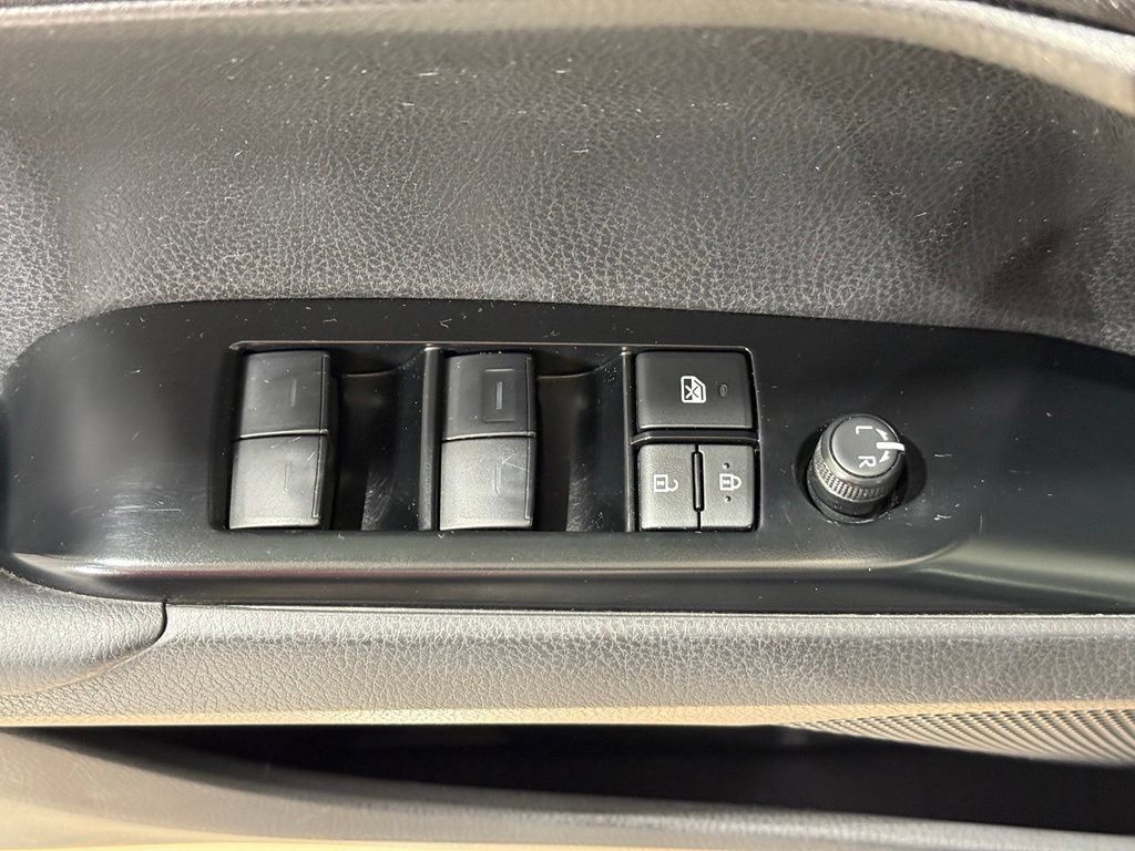 Used 2026 Toyota Camry LE FWD image 15