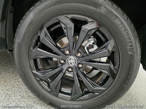 Used 2023 Toyota RAV4 SE w/ Convenience Package AWD/4WD image 13