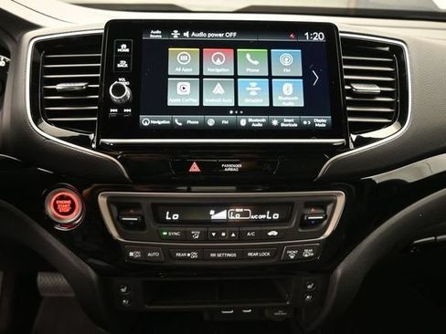 New 2026 Honda Ridgeline Black Edition image 9
