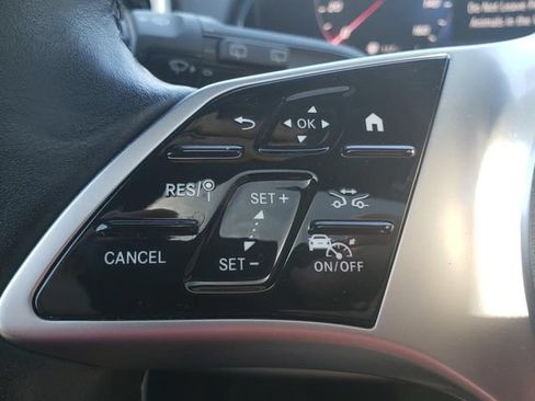 Used 2024 Mercedes-Benz GLB 250 4MATIC image 22