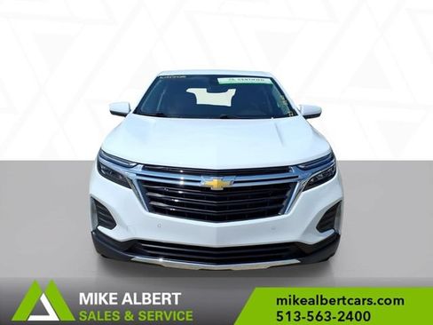 Used 2023 Chevrolet Equinox LT w/ Driver Convenience Package AWD/4WD image 2