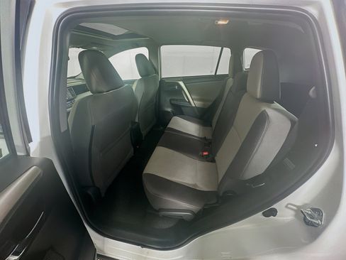 Used 2014 Toyota RAV4 XLE AWD/4WD image 25
