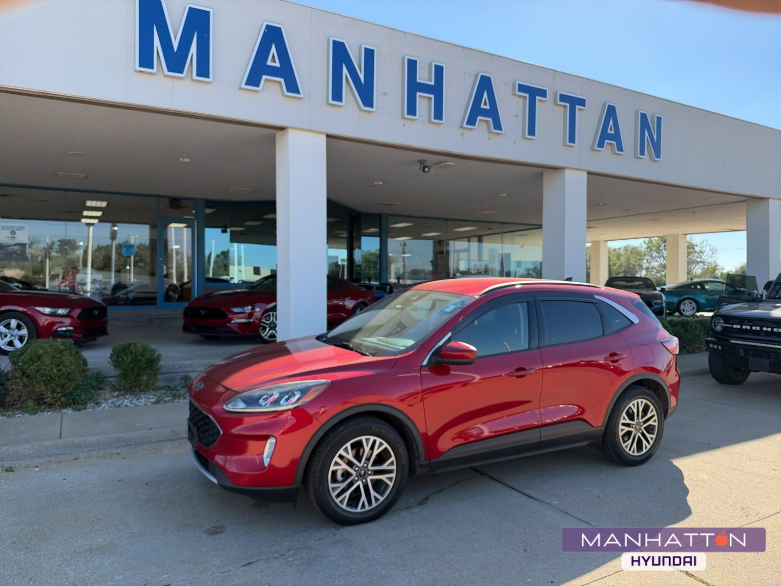 Used 2020 Ford Escape SEL FWD image 1