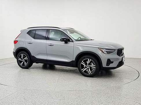New 2026 Volvo XC40 B5 Core w/ Protection Package Premier AWD/4WD image 3